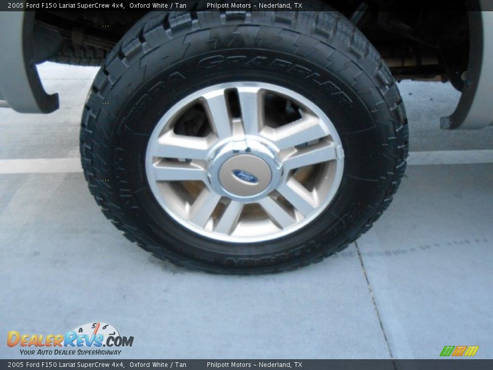 2005 Ford F150 Lariat SuperCrew 4x4 Oxford White / Tan Photo #13