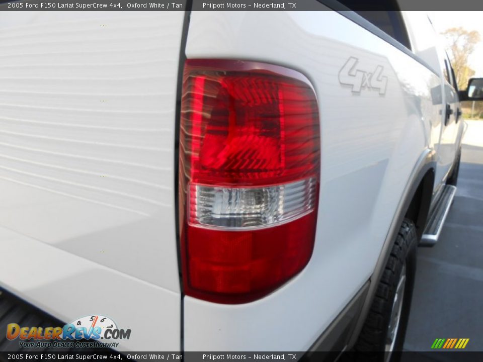 2005 Ford F150 Lariat SuperCrew 4x4 Oxford White / Tan Photo #18