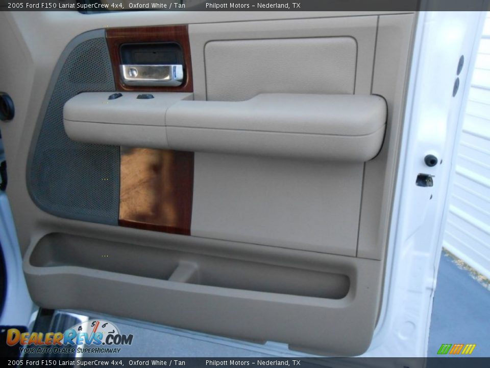 2005 Ford F150 Lariat SuperCrew 4x4 Oxford White / Tan Photo #21