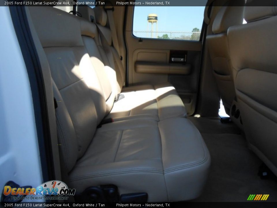 2005 Ford F150 Lariat SuperCrew 4x4 Oxford White / Tan Photo #25