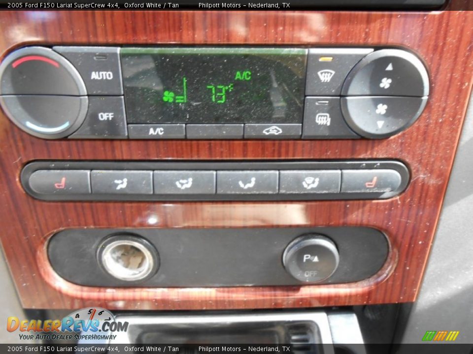 2005 Ford F150 Lariat SuperCrew 4x4 Oxford White / Tan Photo #36