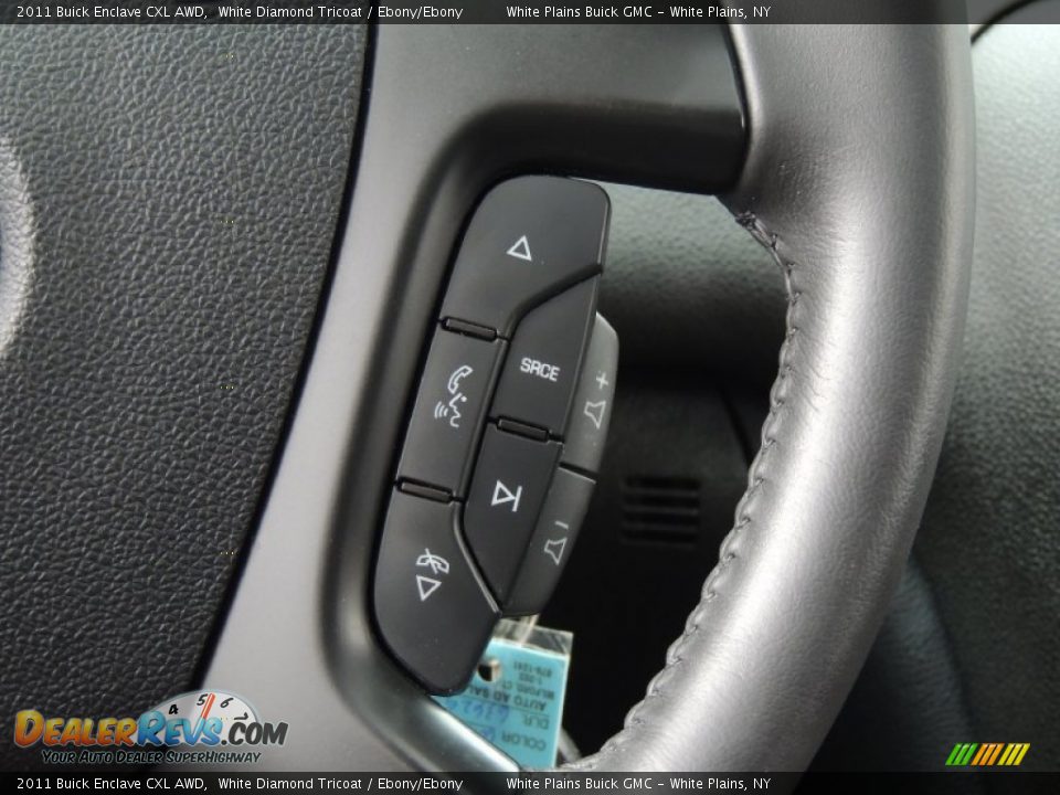 2011 Buick Enclave CXL AWD White Diamond Tricoat / Ebony/Ebony Photo #17