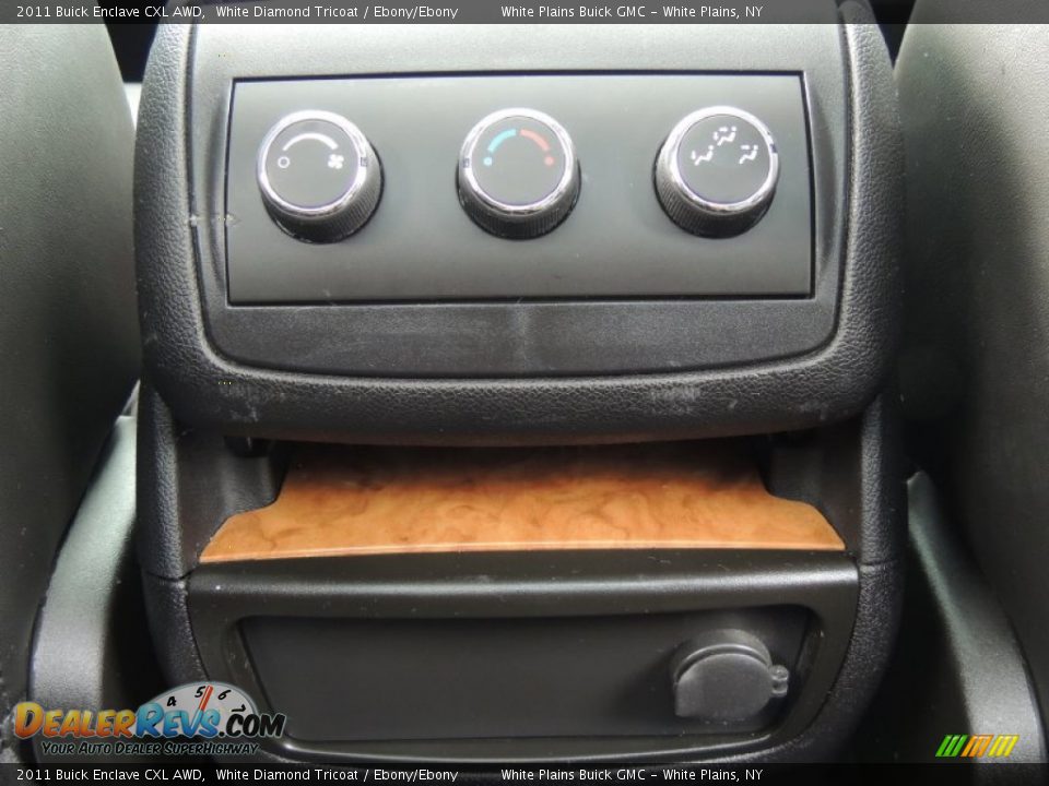 2011 Buick Enclave CXL AWD White Diamond Tricoat / Ebony/Ebony Photo #20