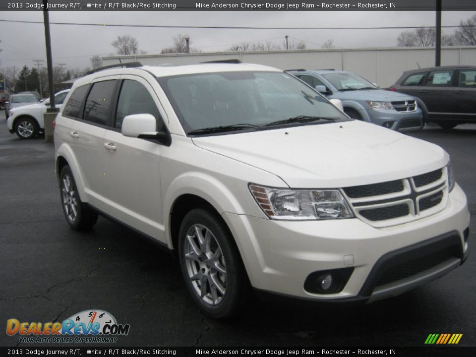 Front 3/4 View of 2013 Dodge Journey R/T Photo #1