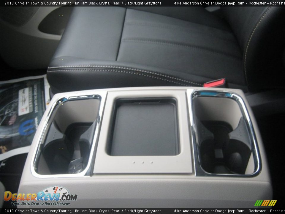 2013 Chrysler Town & Country Touring Brilliant Black Crystal Pearl / Black/Light Graystone Photo #12