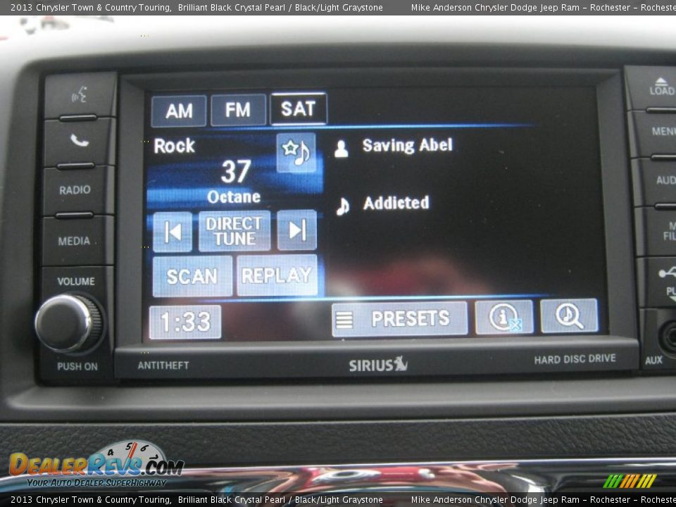 2013 Chrysler Town & Country Touring Brilliant Black Crystal Pearl / Black/Light Graystone Photo #13