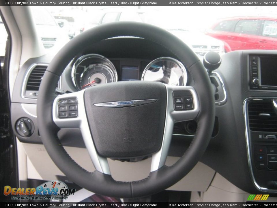 2013 Chrysler Town & Country Touring Brilliant Black Crystal Pearl / Black/Light Graystone Photo #20