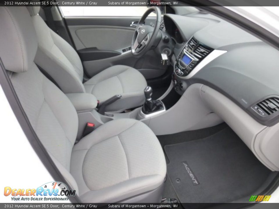 Gray Interior - 2012 Hyundai Accent SE 5 Door Photo #4