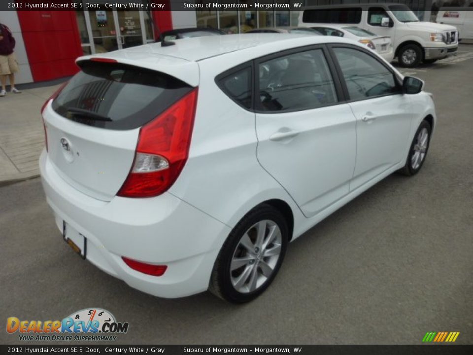 2012 Hyundai Accent SE 5 Door Century White / Gray Photo #11