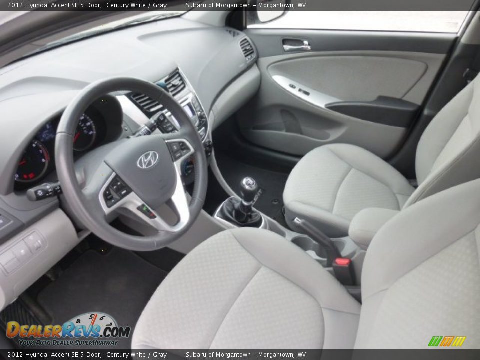 Gray Interior - 2012 Hyundai Accent SE 5 Door Photo #16