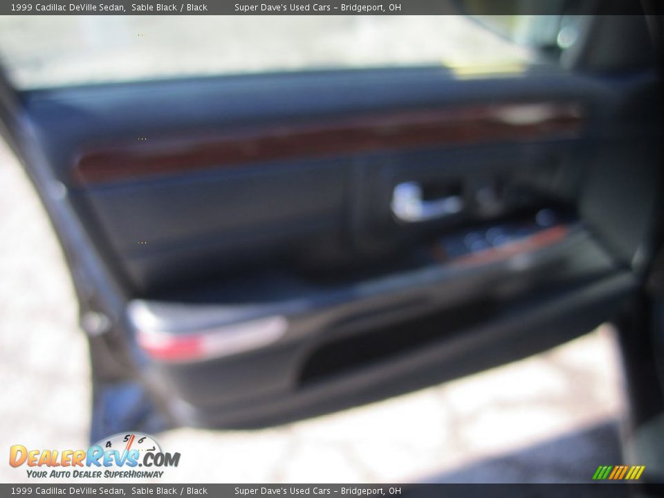 1999 Cadillac DeVille Sedan Sable Black / Black Photo #24