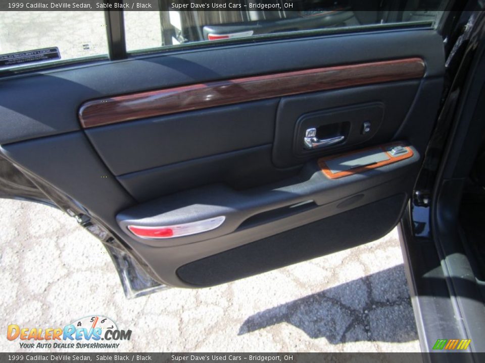 1999 Cadillac DeVille Sedan Sable Black / Black Photo #28