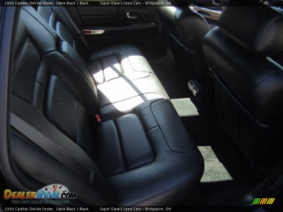 1999 Cadillac DeVille Sedan Sable Black / Black Photo #30