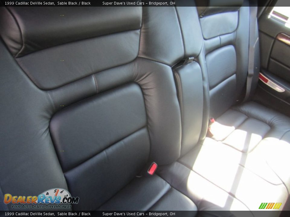 1999 Cadillac DeVille Sedan Sable Black / Black Photo #32