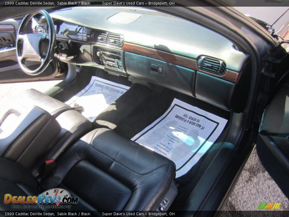 1999 Cadillac DeVille Sedan Sable Black / Black Photo #34