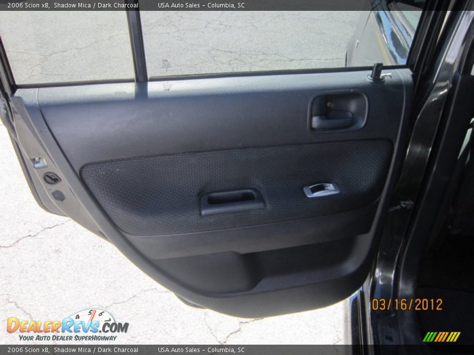 2006 Scion xB Shadow Mica / Dark Charcoal Photo #11