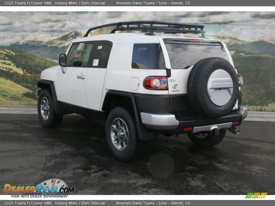 2013 Toyota FJ Cruiser 4WD Iceberg White / Dark Charcoal Photo #2