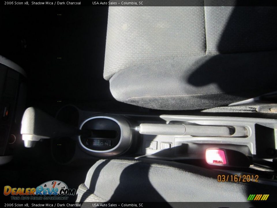 2006 Scion xB Shadow Mica / Dark Charcoal Photo #19
