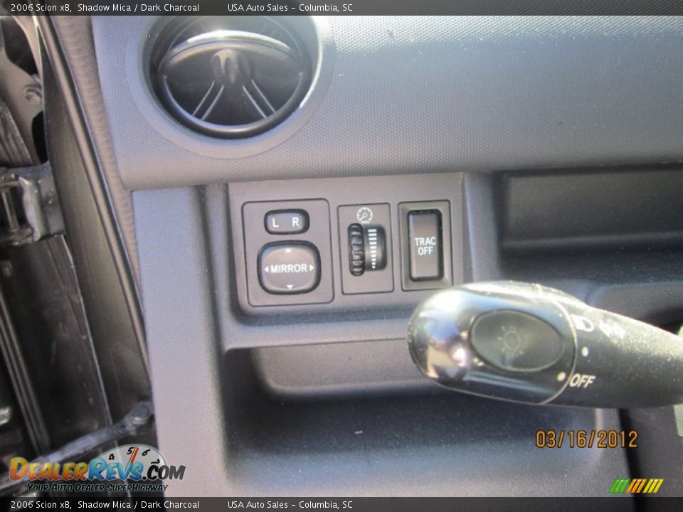 2006 Scion xB Shadow Mica / Dark Charcoal Photo #21