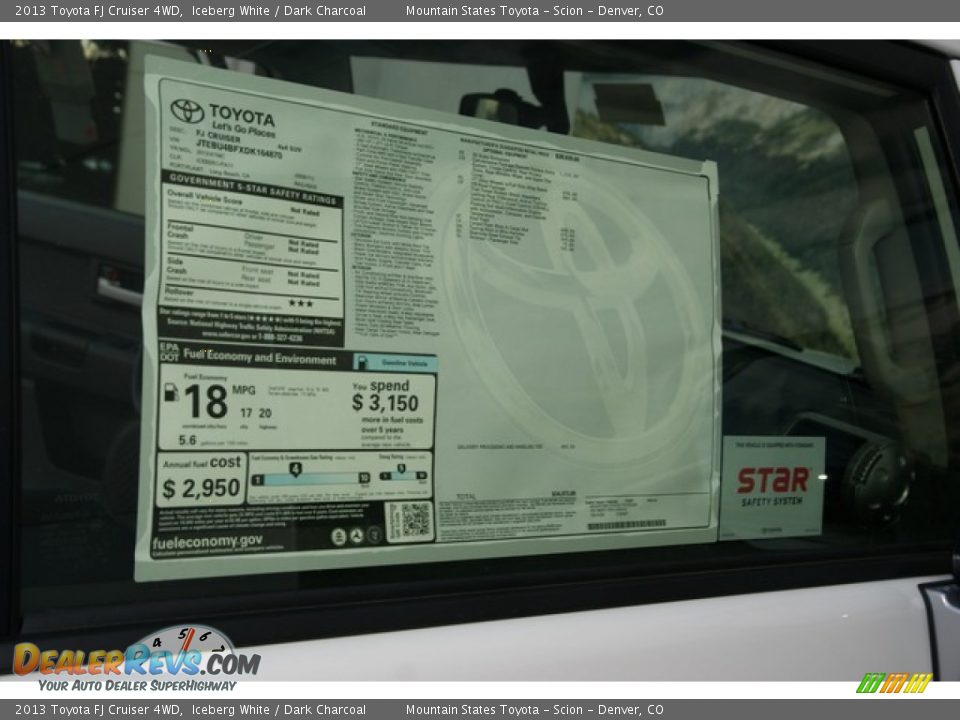 2013 Toyota FJ Cruiser 4WD Iceberg White / Dark Charcoal Photo #11