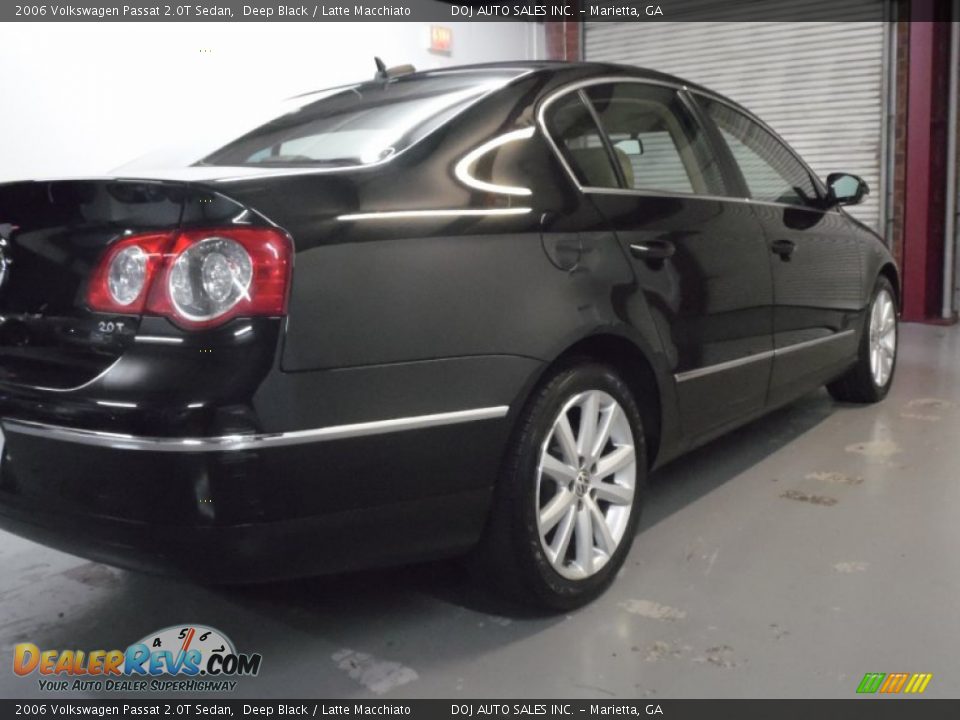 2006 Volkswagen Passat 2.0T Sedan Deep Black / Latte Macchiato Photo #17
