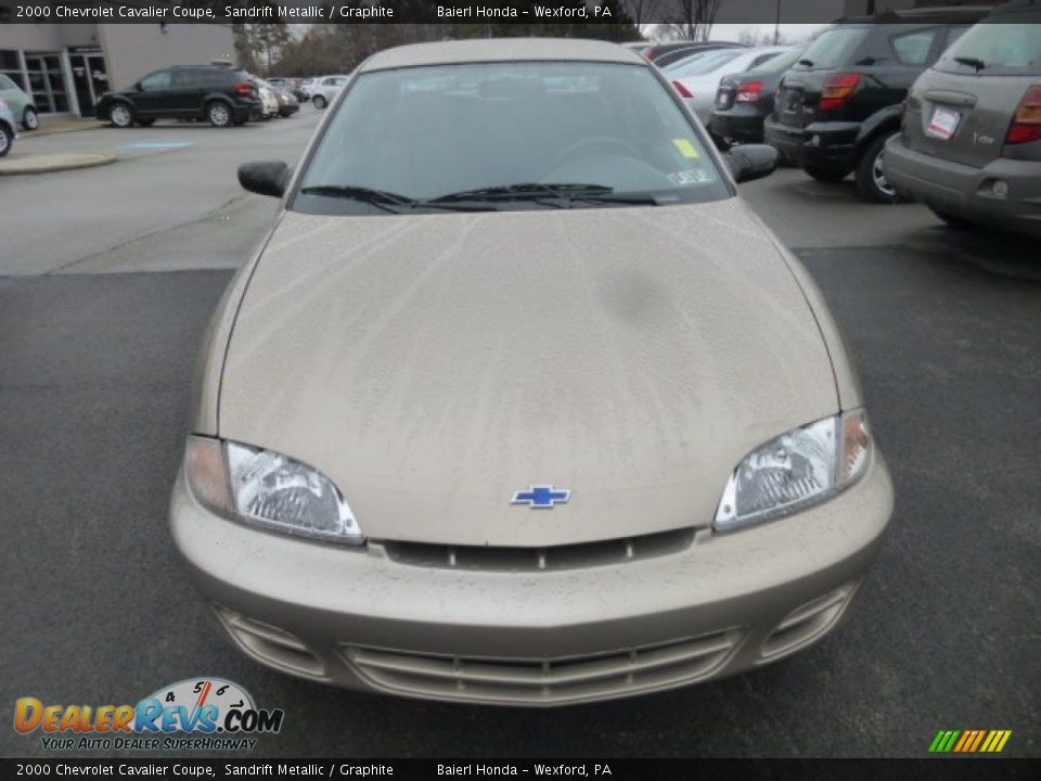 2000 Chevrolet Cavalier Coupe Sandrift Metallic / Graphite Photo #2