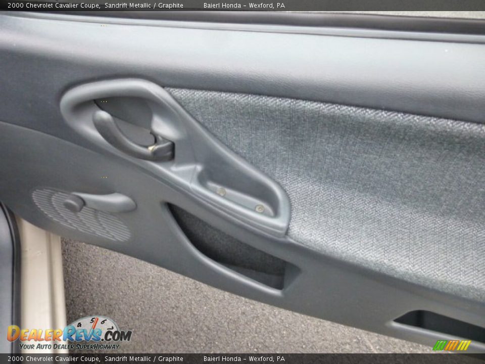 2000 Chevrolet Cavalier Coupe Sandrift Metallic / Graphite Photo #11