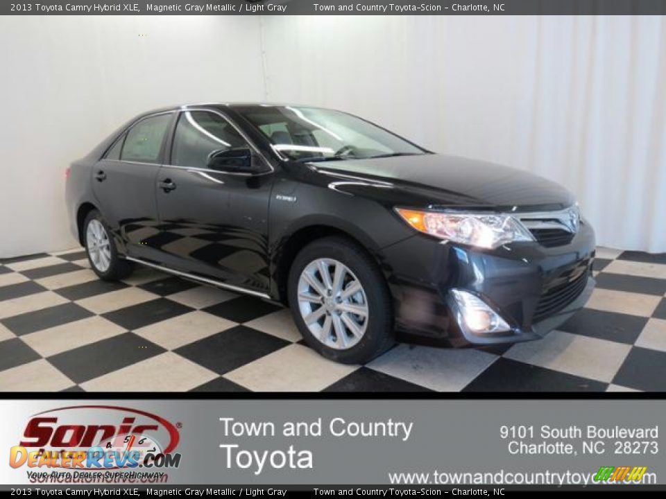 2013 Toyota Camry Hybrid XLE Magnetic Gray Metallic / Light Gray Photo #1