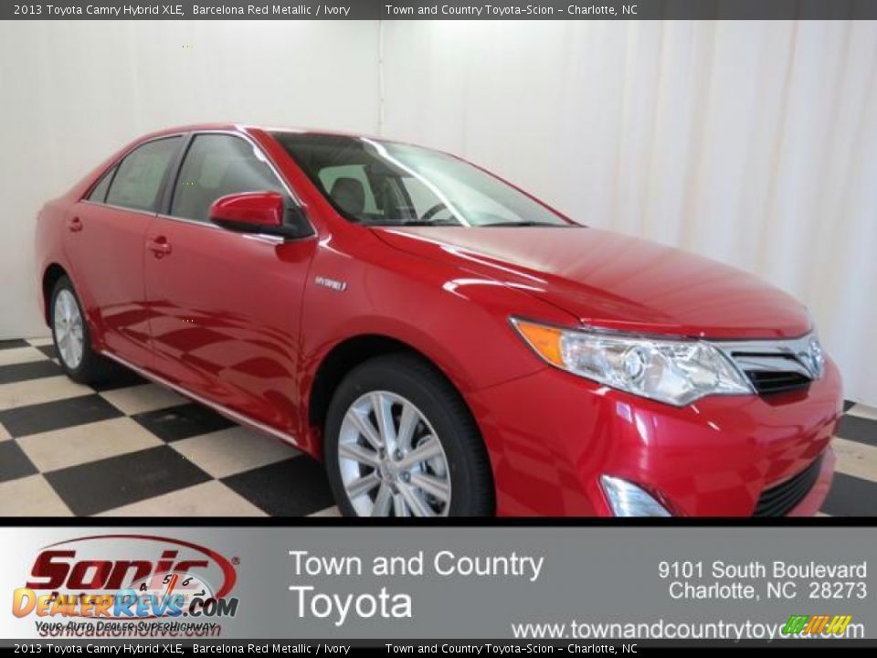 2013 Toyota Camry Hybrid XLE Barcelona Red Metallic / Ivory Photo #1