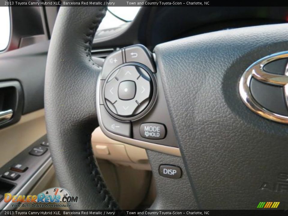 2013 Toyota Camry Hybrid XLE Barcelona Red Metallic / Ivory Photo #15