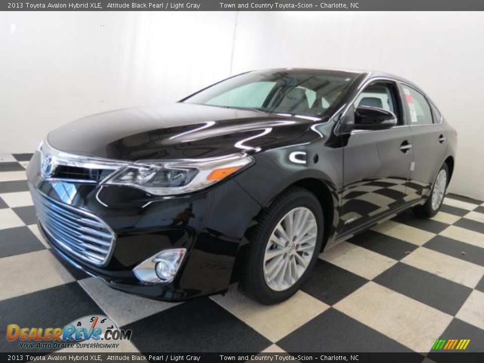 2013 Toyota Avalon Hybrid XLE Attitude Black Pearl / Light Gray Photo #3
