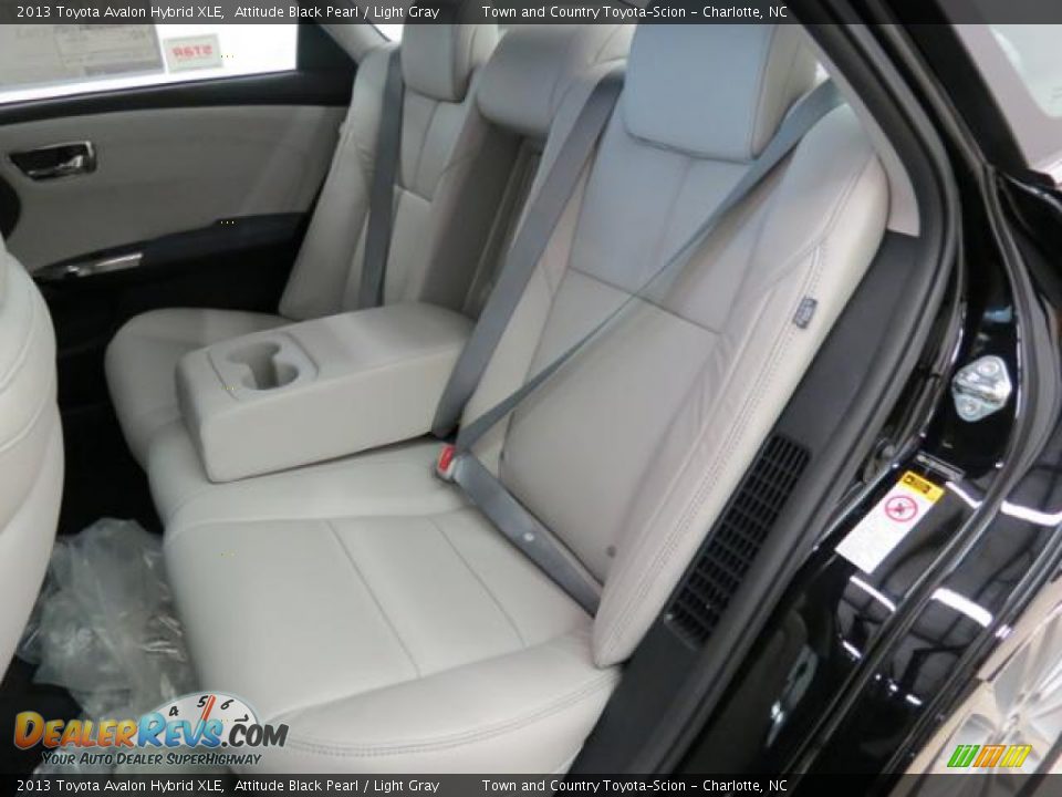 2013 Toyota Avalon Hybrid XLE Attitude Black Pearl / Light Gray Photo #6