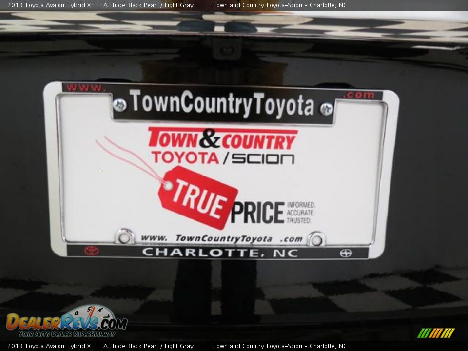 2013 Toyota Avalon Hybrid XLE Attitude Black Pearl / Light Gray Photo #24