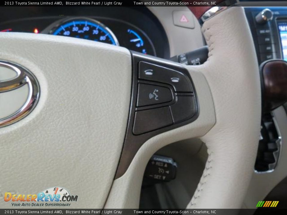 2013 Toyota Sienna Limited AWD Blizzard White Pearl / Light Gray Photo #16