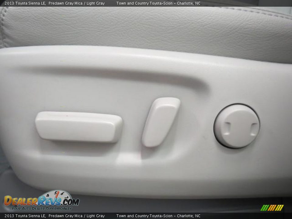 2013 Toyota Sienna LE Predawn Gray Mica / Light Gray Photo #8