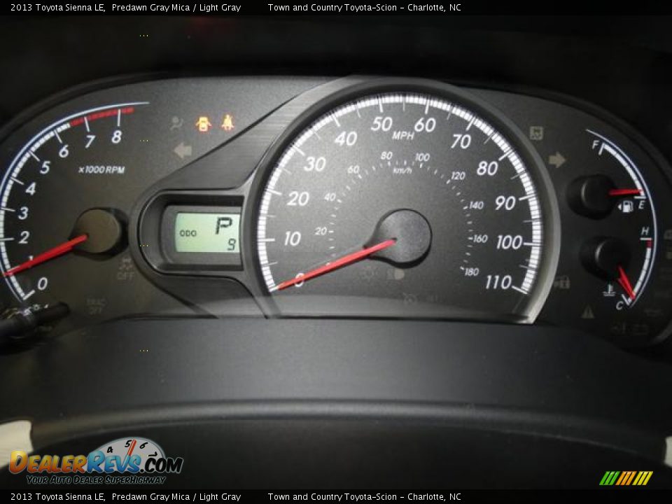 2013 Toyota Sienna LE Predawn Gray Mica / Light Gray Photo #10