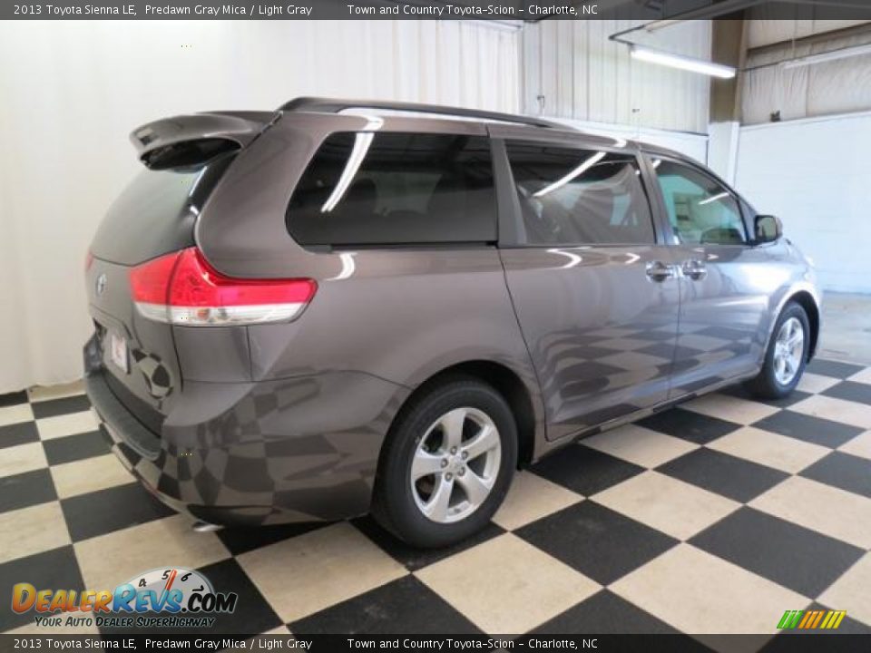 2013 Toyota Sienna LE Predawn Gray Mica / Light Gray Photo #16