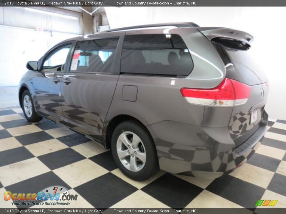 2013 Toyota Sienna LE Predawn Gray Mica / Light Gray Photo #18
