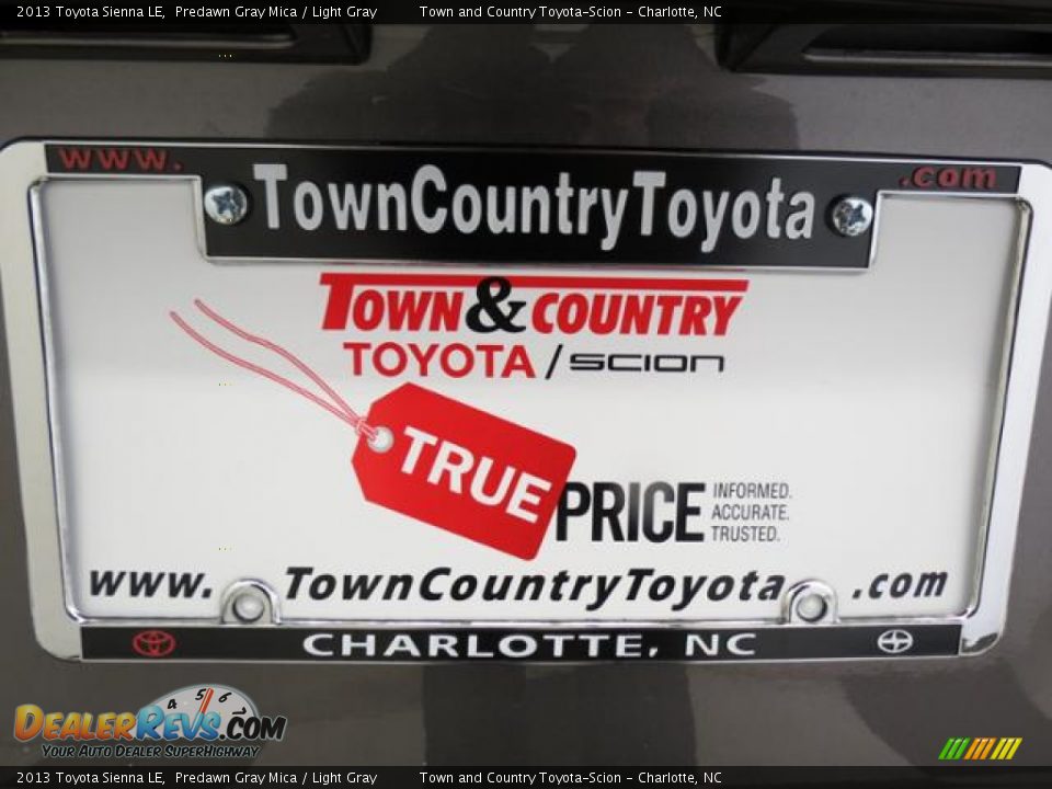2013 Toyota Sienna LE Predawn Gray Mica / Light Gray Photo #20
