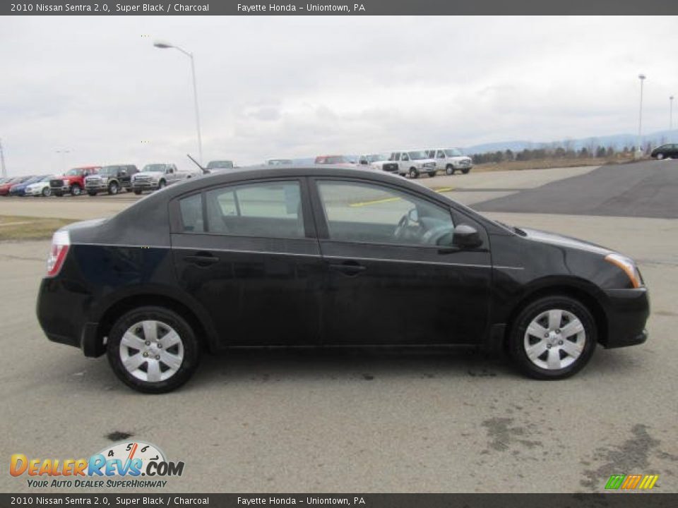 2010 Nissan Sentra 2.0 Super Black / Charcoal Photo #4