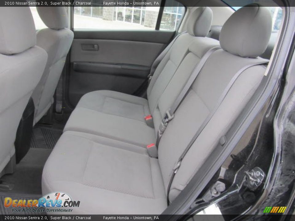 Rear Seat of 2010 Nissan Sentra 2.0 Photo #8