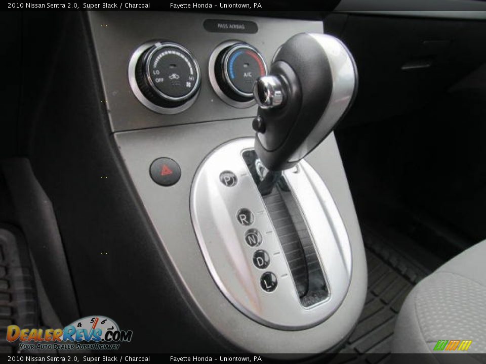 2010 Nissan Sentra 2.0 Shifter Photo #13