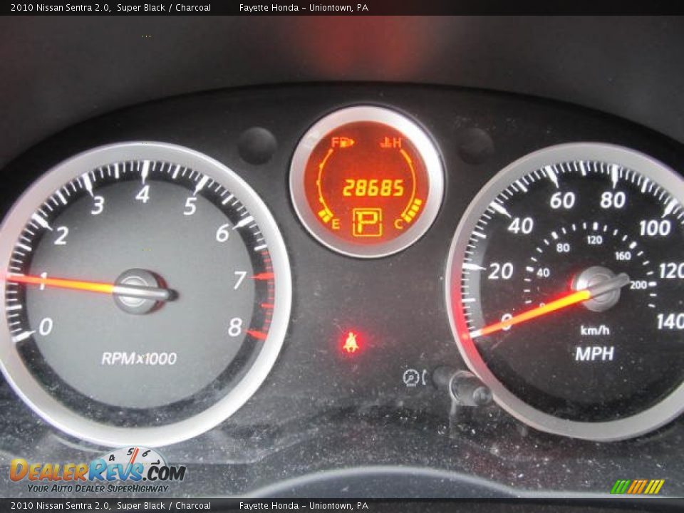 2010 Nissan Sentra 2.0 Super Black / Charcoal Photo #20