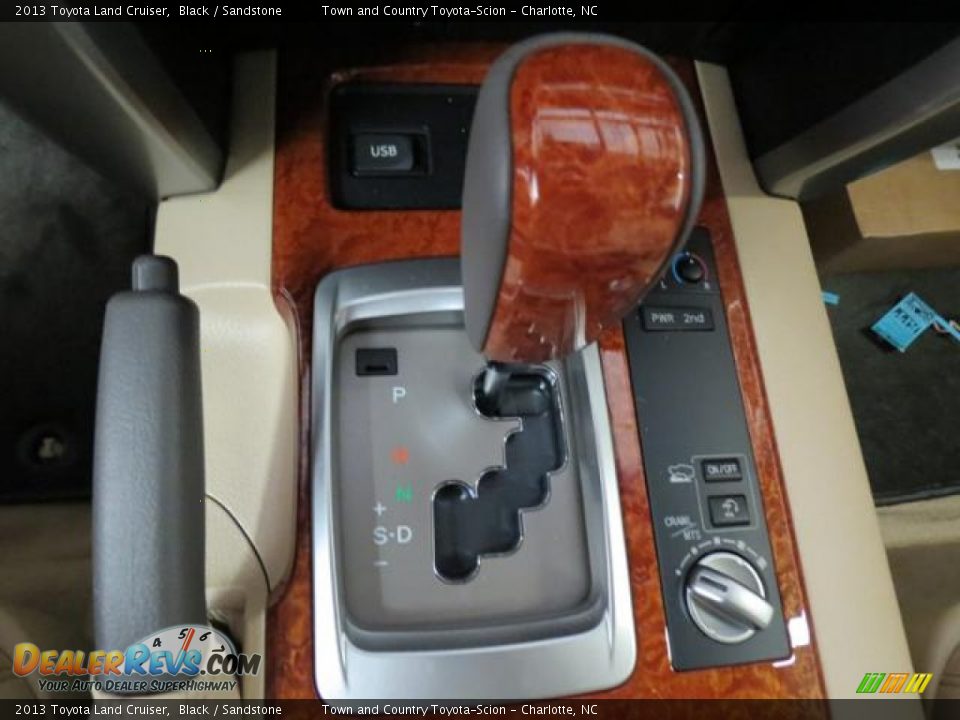2013 Toyota Land Cruiser Black / Sandstone Photo #14