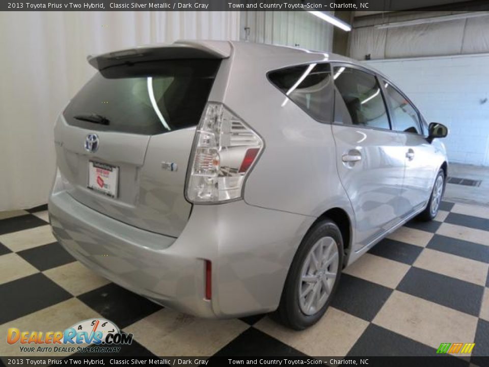 2013 Toyota Prius v Two Hybrid Classic Silver Metallic / Dark Gray Photo #18