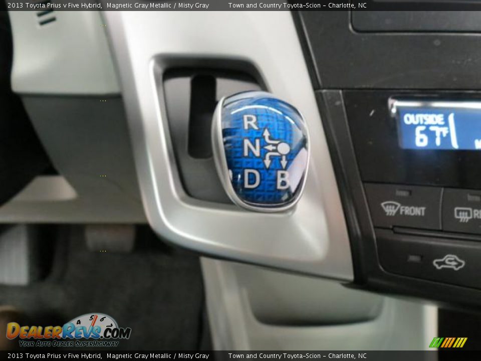 2013 Toyota Prius v Five Hybrid Magnetic Gray Metallic / Misty Gray Photo #14