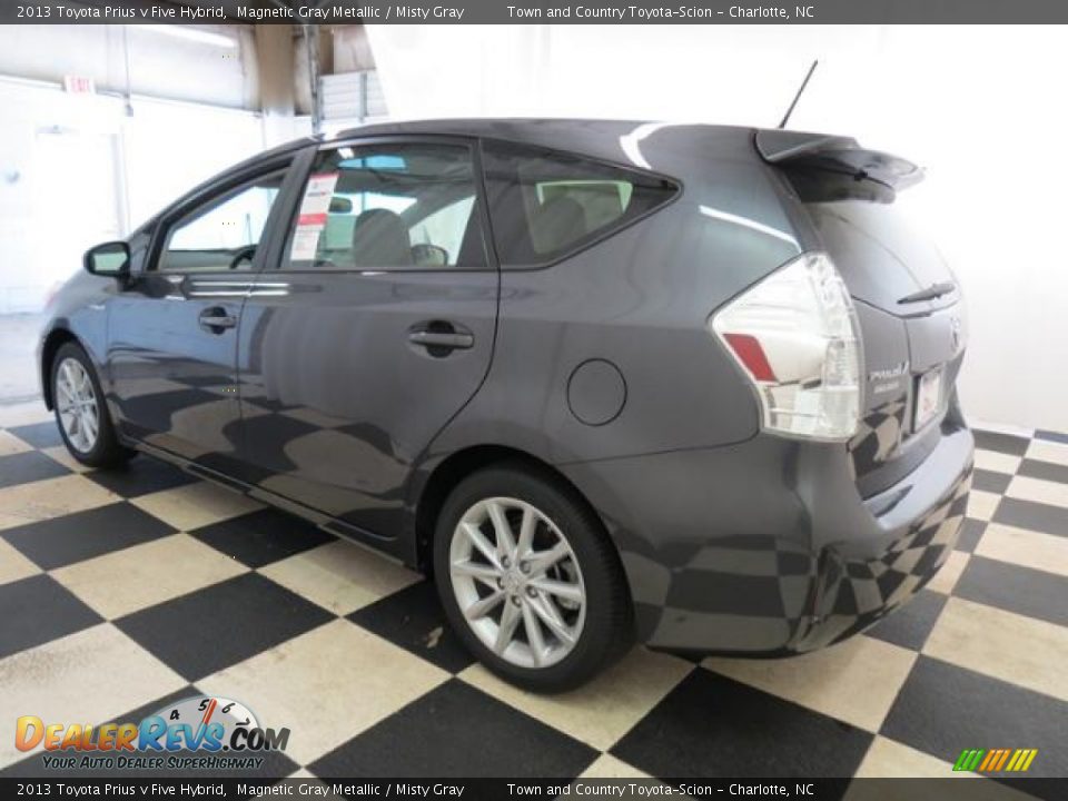 2013 Toyota Prius v Five Hybrid Magnetic Gray Metallic / Misty Gray Photo #20
