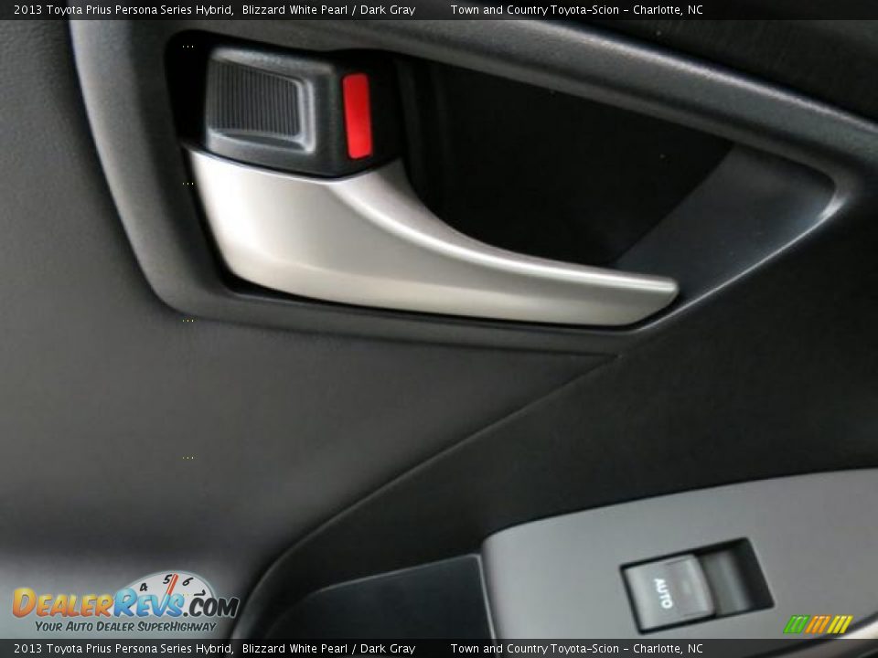 2013 Toyota Prius Persona Series Hybrid Blizzard White Pearl / Dark Gray Photo #7
