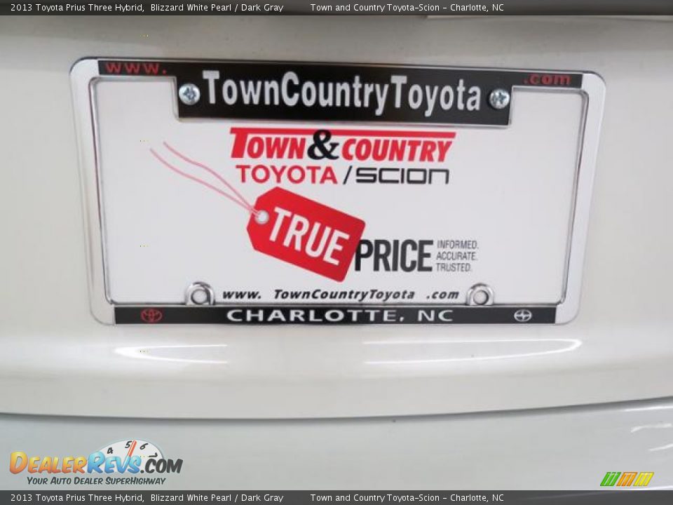 2013 Toyota Prius Three Hybrid Blizzard White Pearl / Dark Gray Photo #21