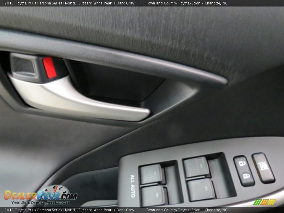 2013 Toyota Prius Persona Series Hybrid Blizzard White Pearl / Dark Gray Photo #10